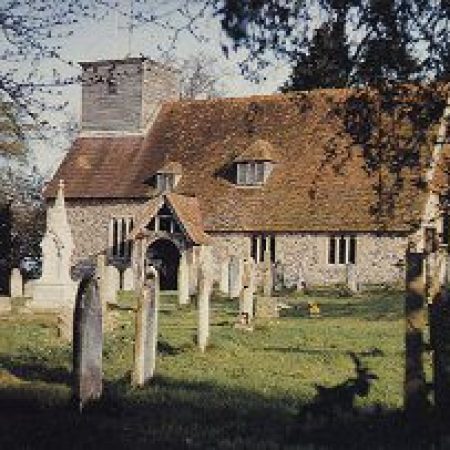 east wellow church and churchyard